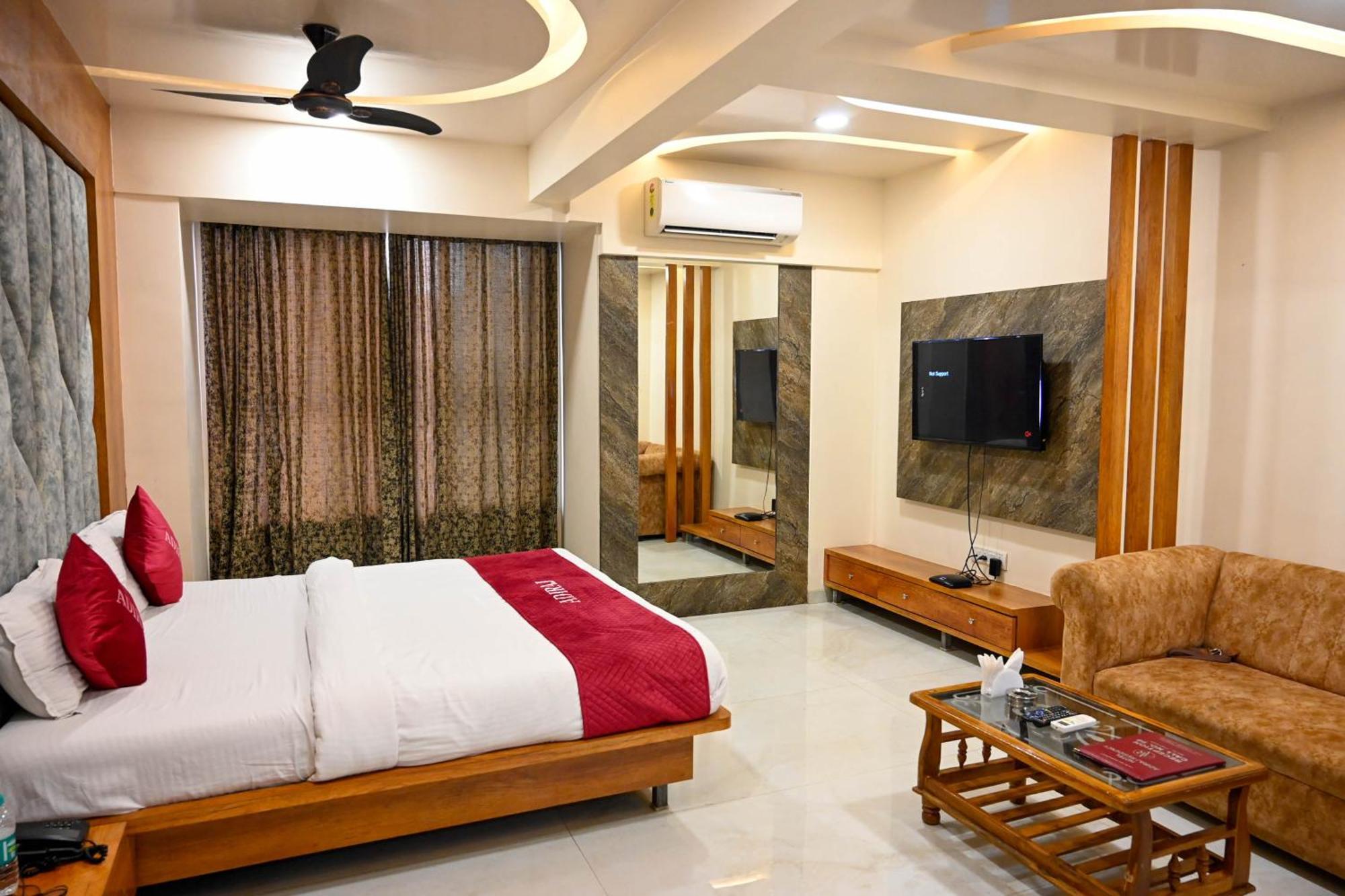 Отель Adiraj Residency Нави Мумбаи Экстерьер фото