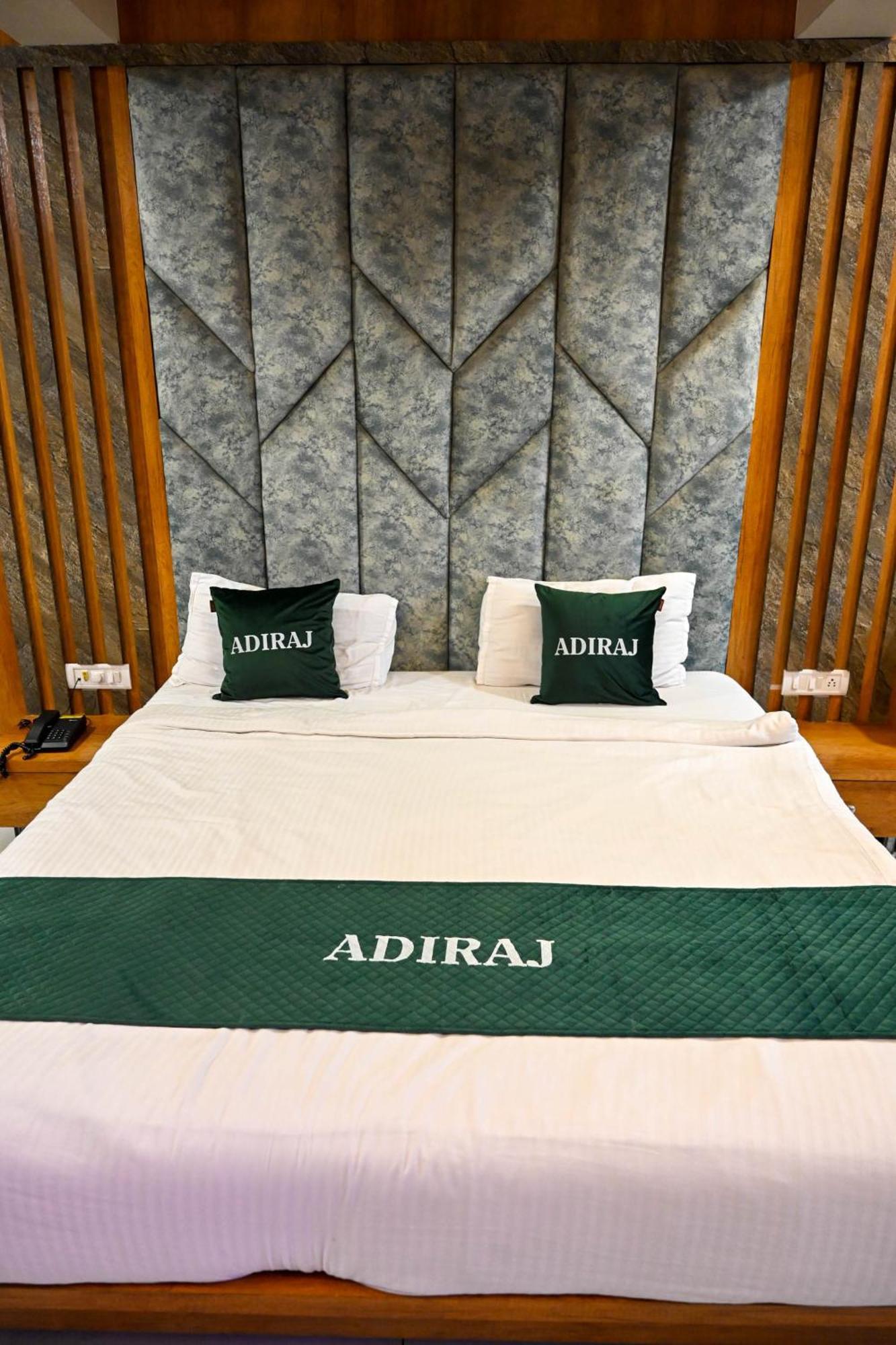 Отель Adiraj Residency Нави Мумбаи Экстерьер фото