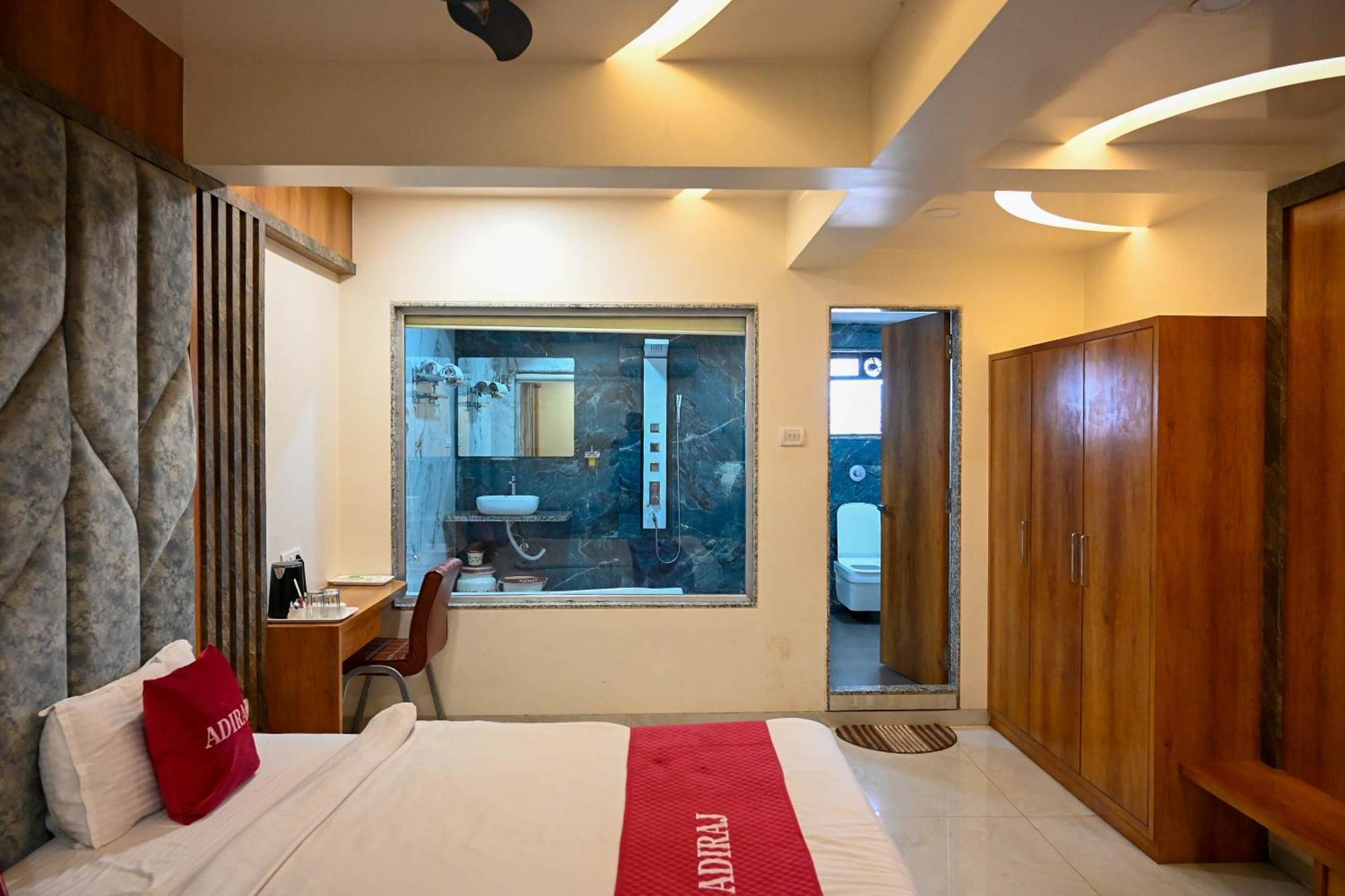 Отель Adiraj Residency Нави Мумбаи Экстерьер фото